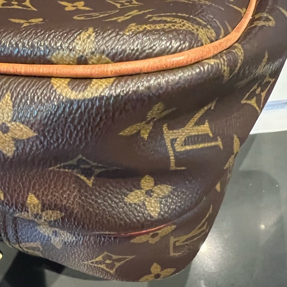 Louis Vuitton Pre-loved 2002 Monogram Reporter crossbody - Picture 9 of 11